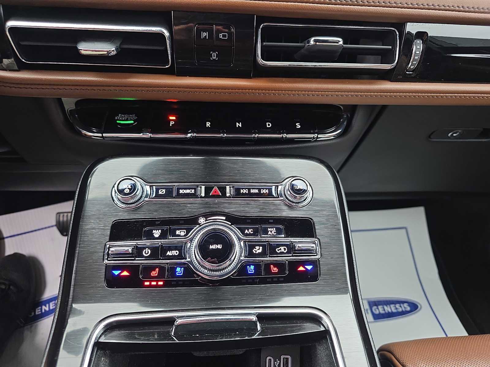 Used 2023 Lincoln Nautilus Reserve w/ Equipment Group 201A image 13