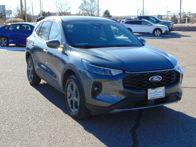 Used 2025 Ford Escape ST-Line Select image 9