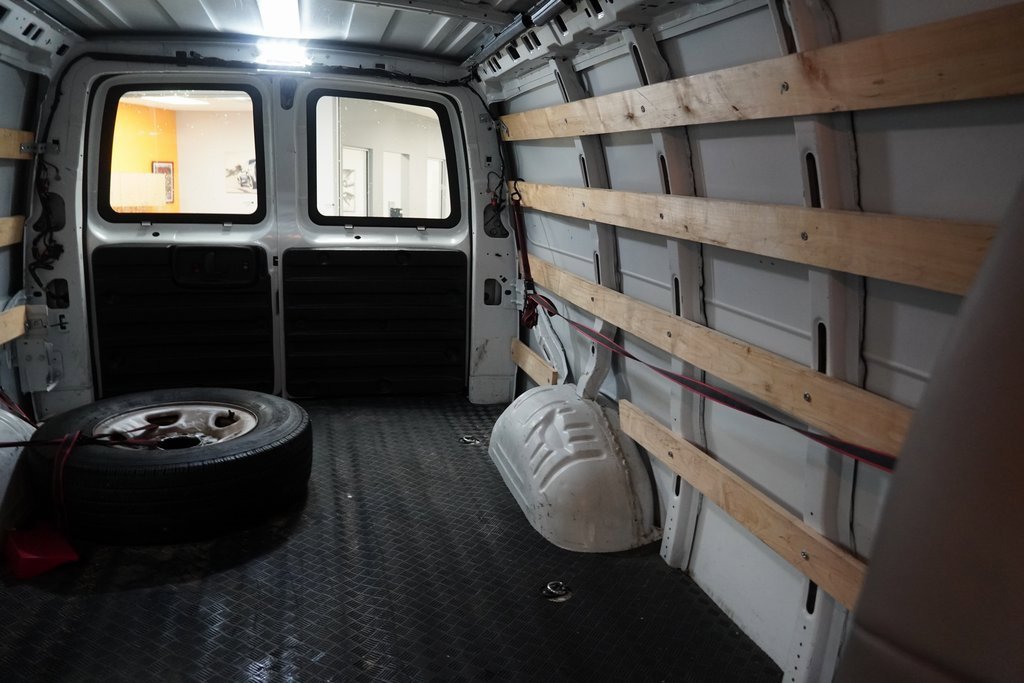 Used 2019 Chevrolet Express 2500 w/ Driver Convenience Package image 12