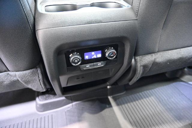 New 2027 Chevrolet Traverse LT w/ LPO, Floor Liner Package FWD image 27