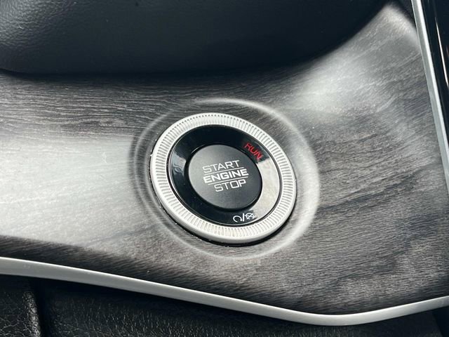 Certified 2023 Jeep Grand Cherokee Limited w/ Luxury Tech Group II image 25