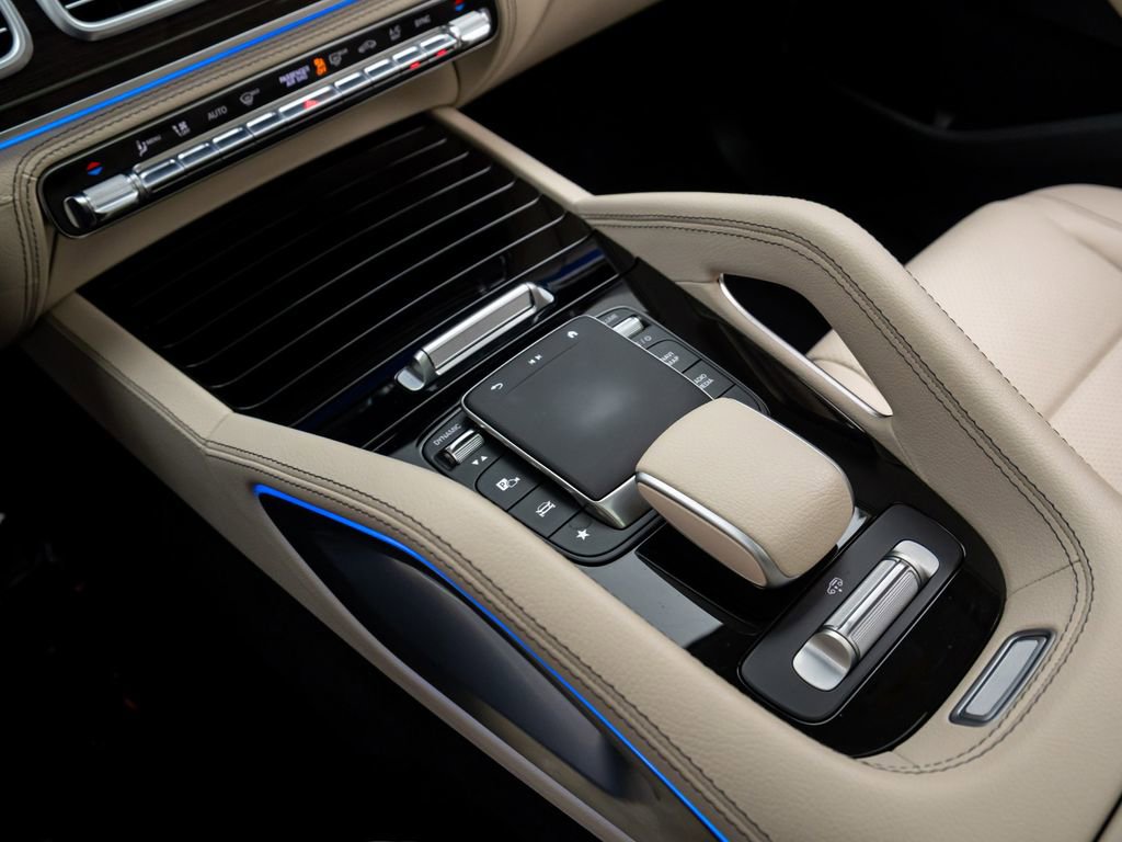 Used 2024 Mercedes-Benz GLS 450 4MATIC image 12