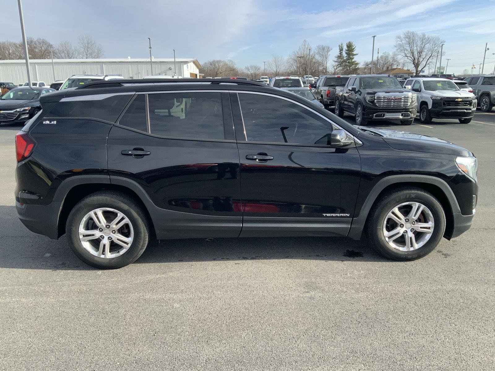 Used 2018 GMC Terrain SLE w/ Driver Convenience Package image 13