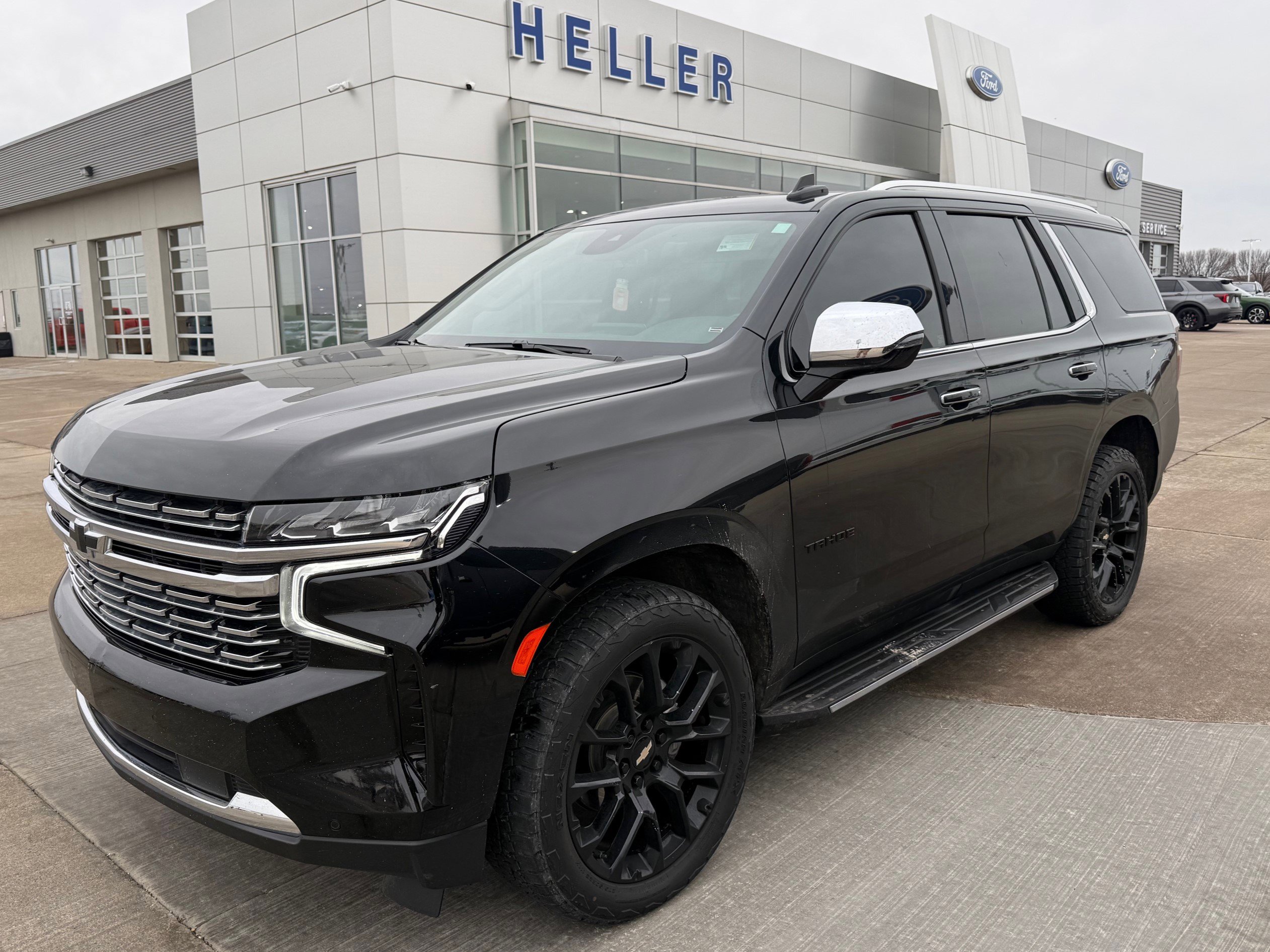 Used 2023 Chevrolet Tahoe Premier image 3