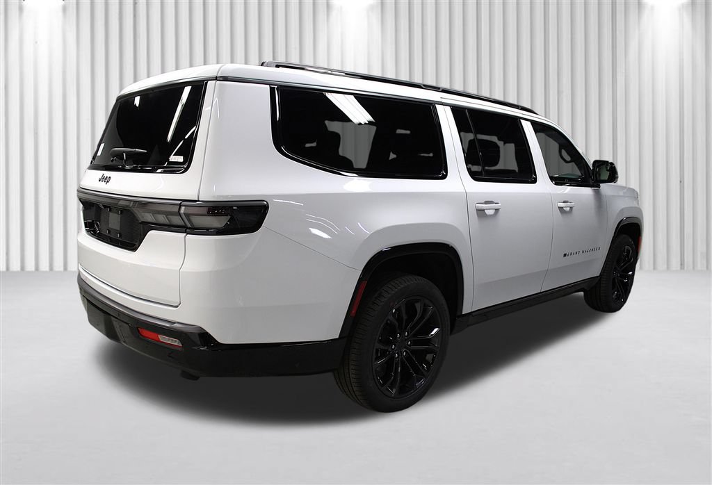 New 2026 Jeep Grand Wagoneer L Summit w/ Premium Group III AWD/4WD image 3