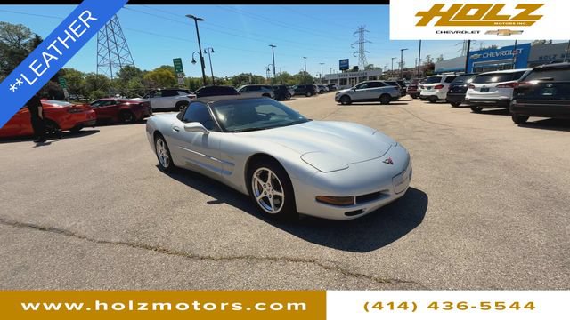 Used 2000 Chevrolet Corvette Convertible w/ Memory Pkg RWD image 2