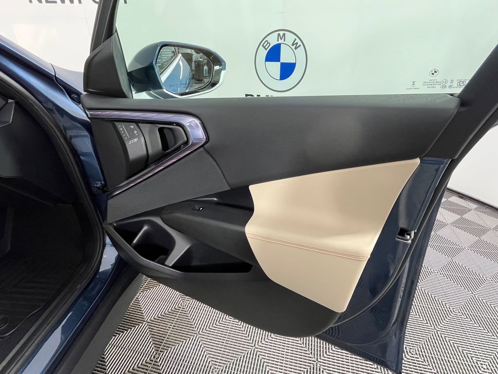 Certified 2025 BMW X3 xDrive30i w/ Premium Package image 23