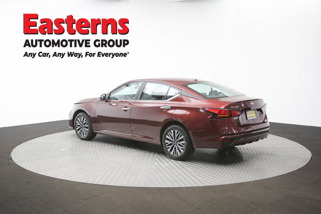 Used 2025 Nissan Altima 2.5 SV AWD/4WD image 59