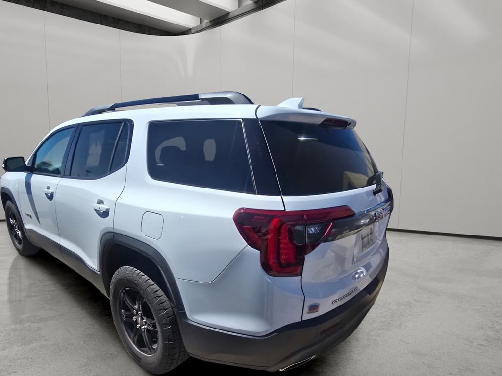 Used 2023 GMC Acadia AT4 w/ Preferred Package AWD/4WD image 4