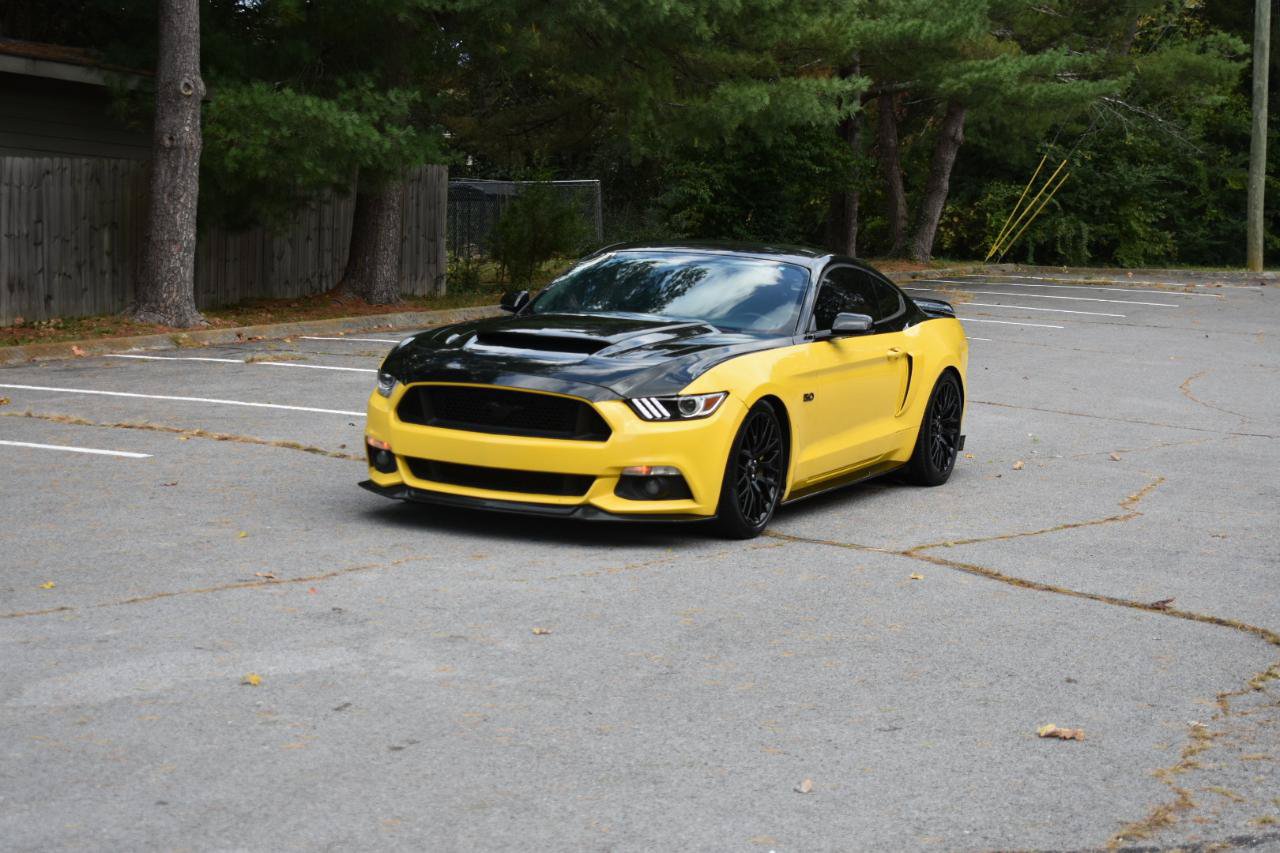 Used 2015 Ford Mustang GT Premium w/ GT Performance Package RWD image 2