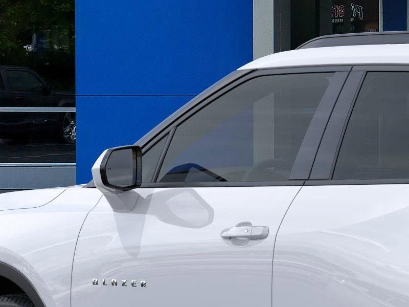 New 2026 Chevrolet Blazer LT image 12