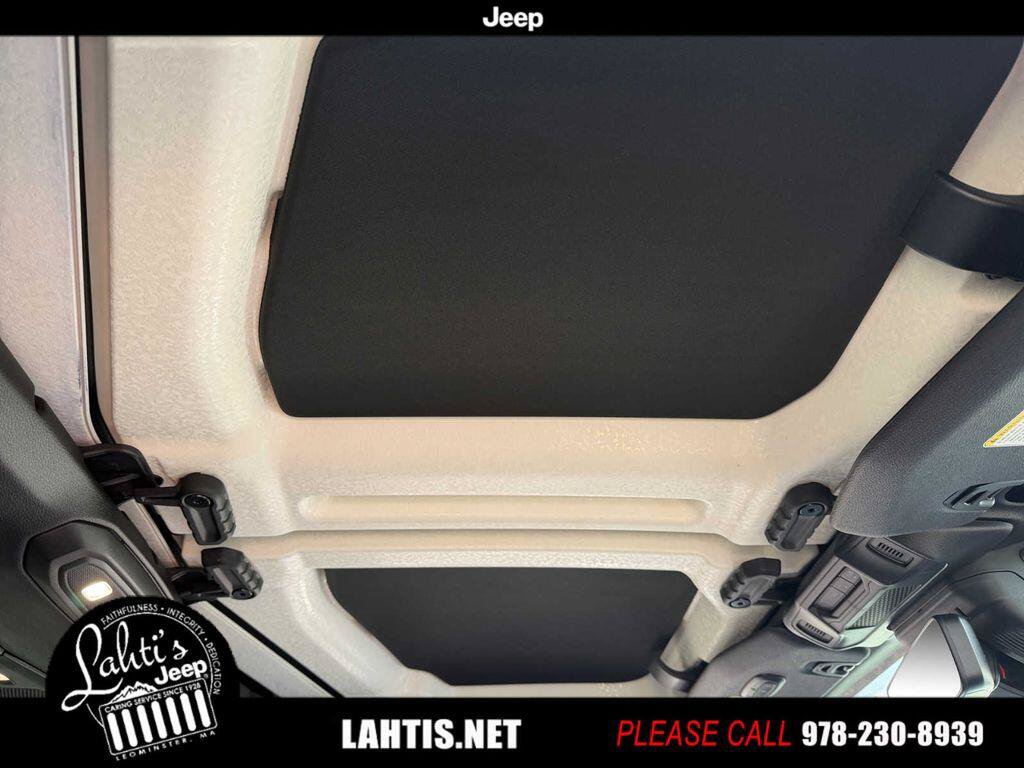 New 2026 Jeep Wrangler Rubicon AWD/4WD image 14