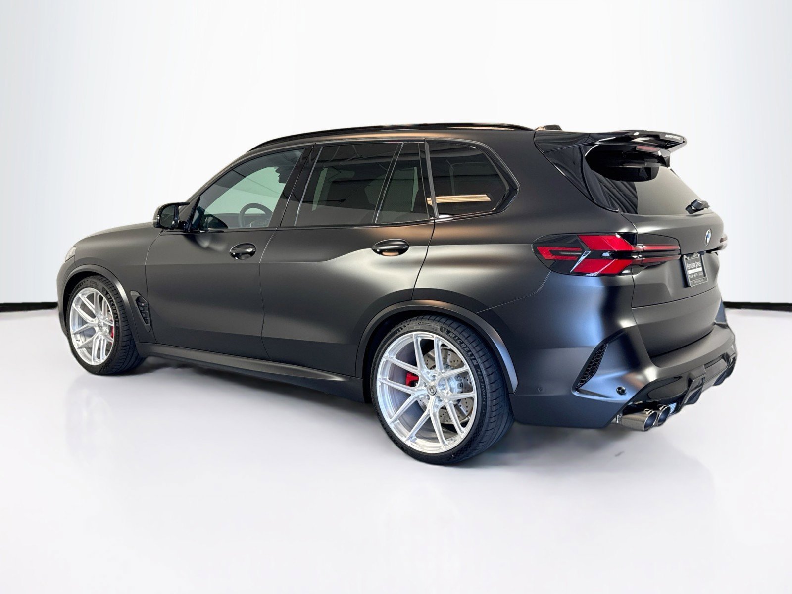 Used 2026 BMW X5 M Competition w/ Executive Package image 3