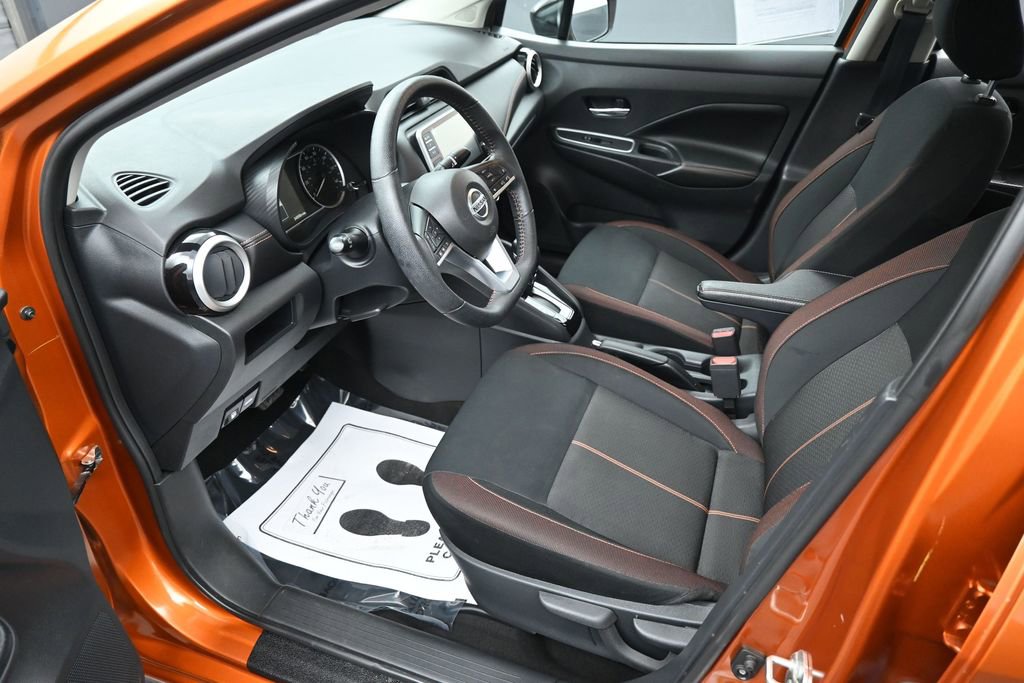 Used 2022 Nissan Versa SR w/ Convenience Package image 22