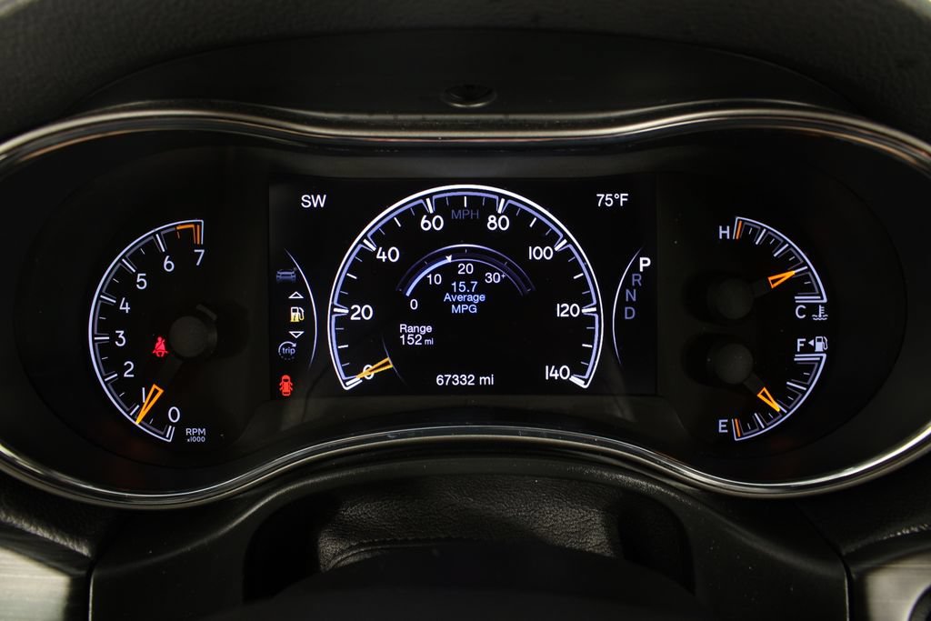 Used 2021 Jeep Grand Cherokee Freedom Edition AWD/4WD image 11