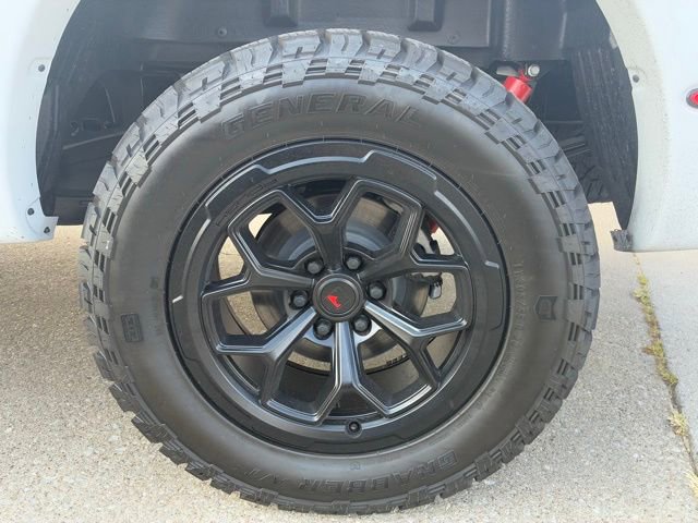 New 2025 Ford F150 XLT w/ Equipment Group 302A MID image 11