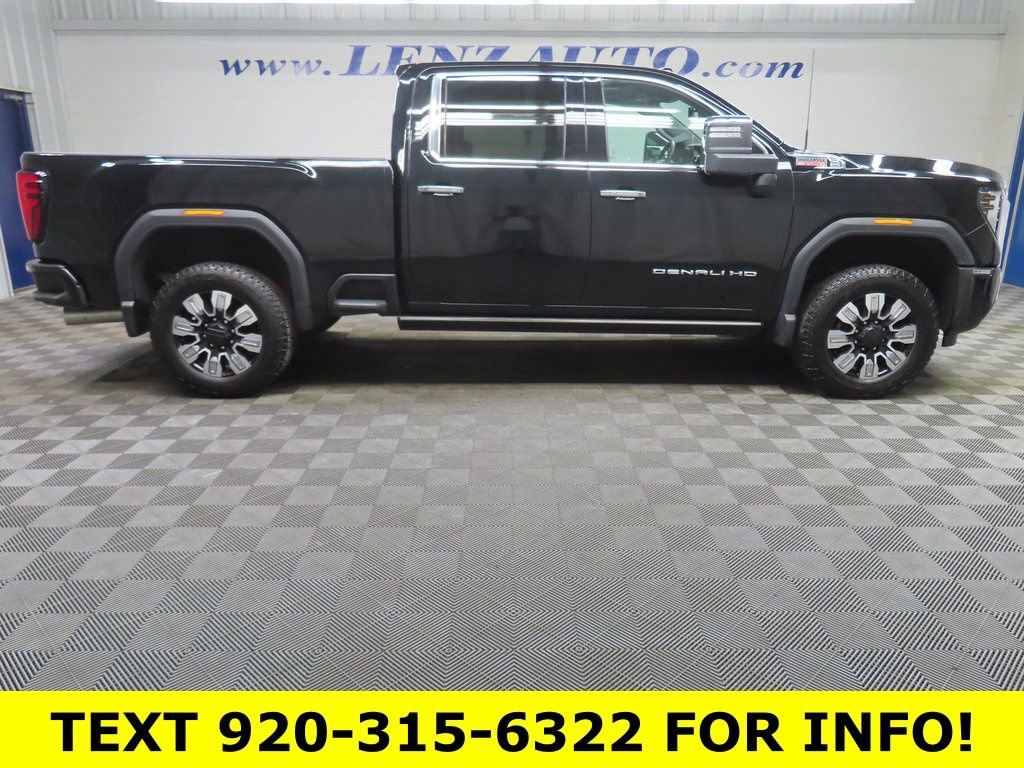 Used 2024 GMC Sierra 2500 Denali w/ Denali Reserve Package image 2