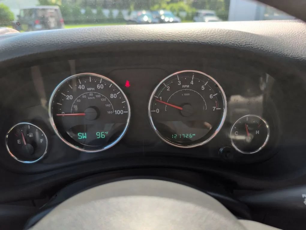 Used 2015 Jeep Wrangler Sport w/ Quick Order Package 23S AWD/4WD image 10