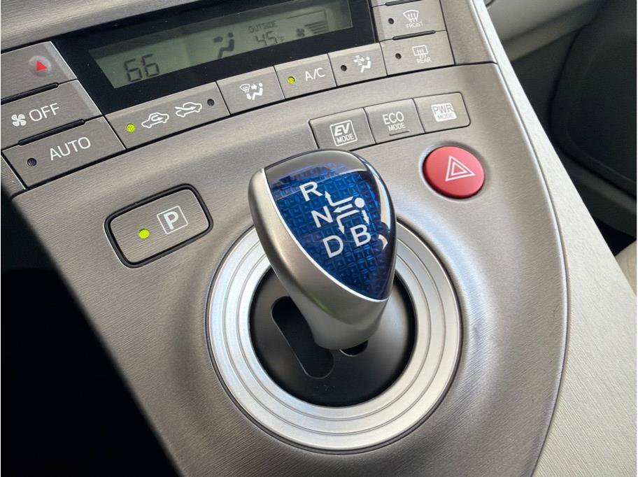 Used 2014 Toyota Prius Two image 21