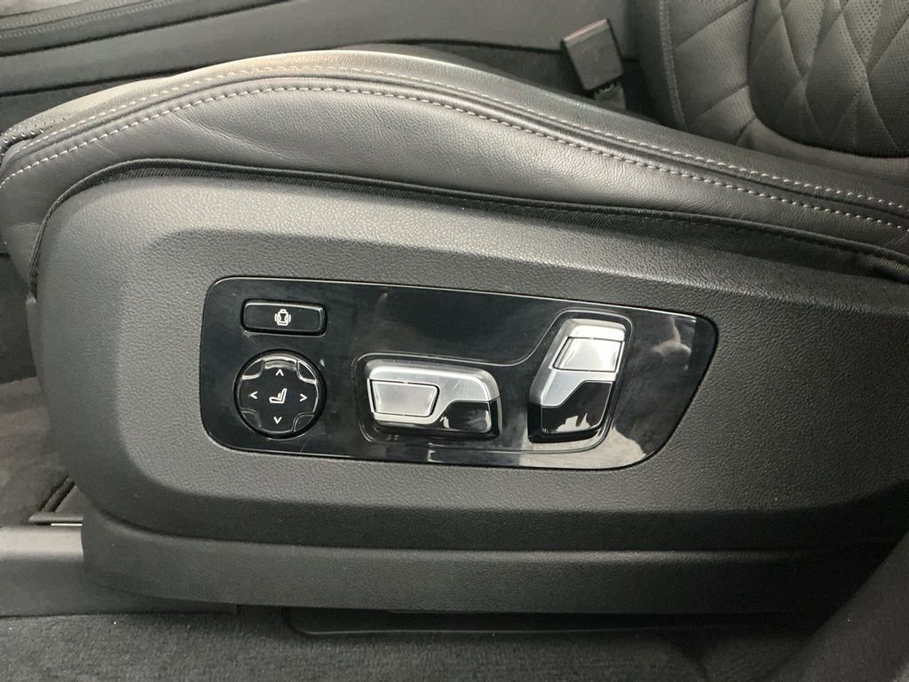 Certified 2023 BMW X7 xDrive40i w/ Premium Package image 20