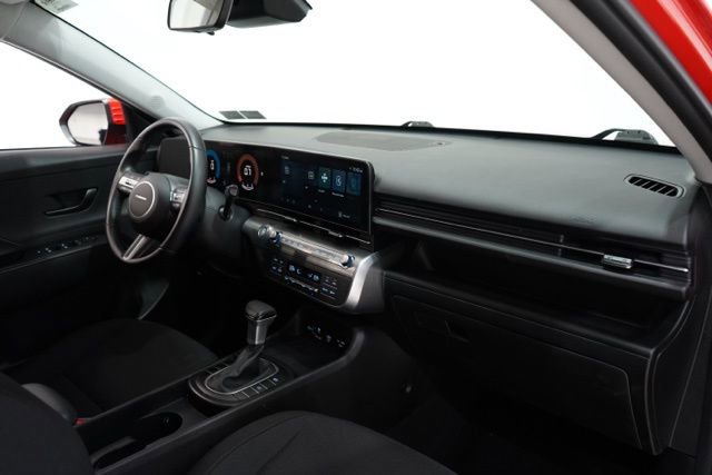 Used 2025 Hyundai Kona SEL FWD image 17