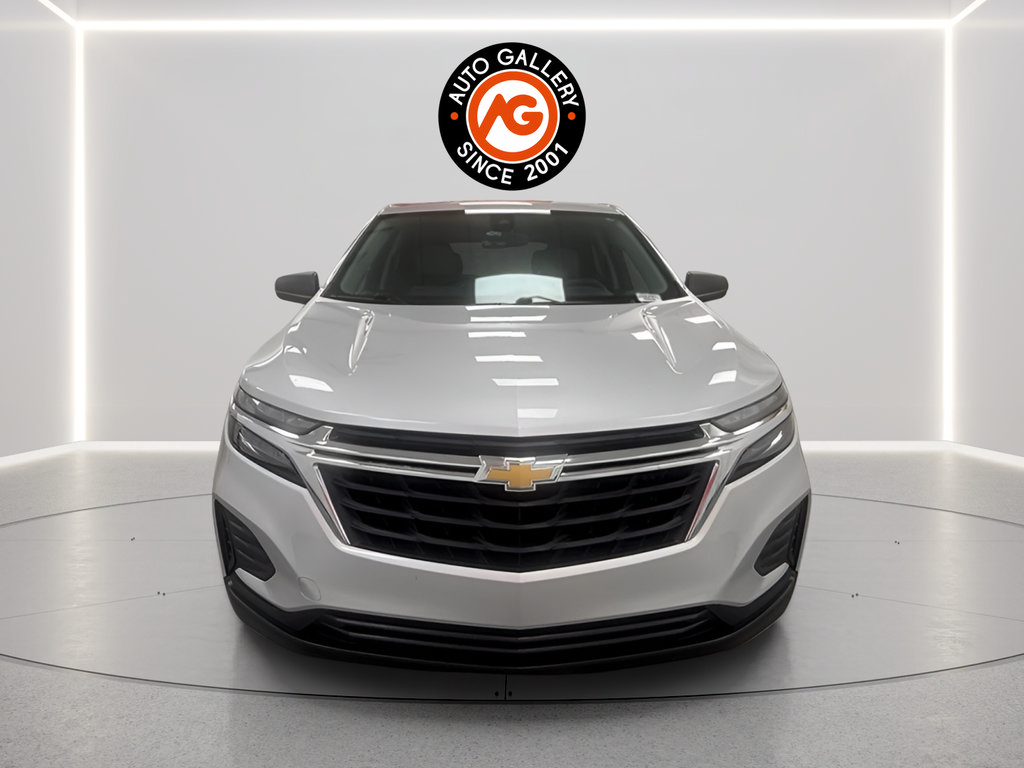 Used 2022 Chevrolet Equinox LS w/ LS Convenience Package FWD image 3