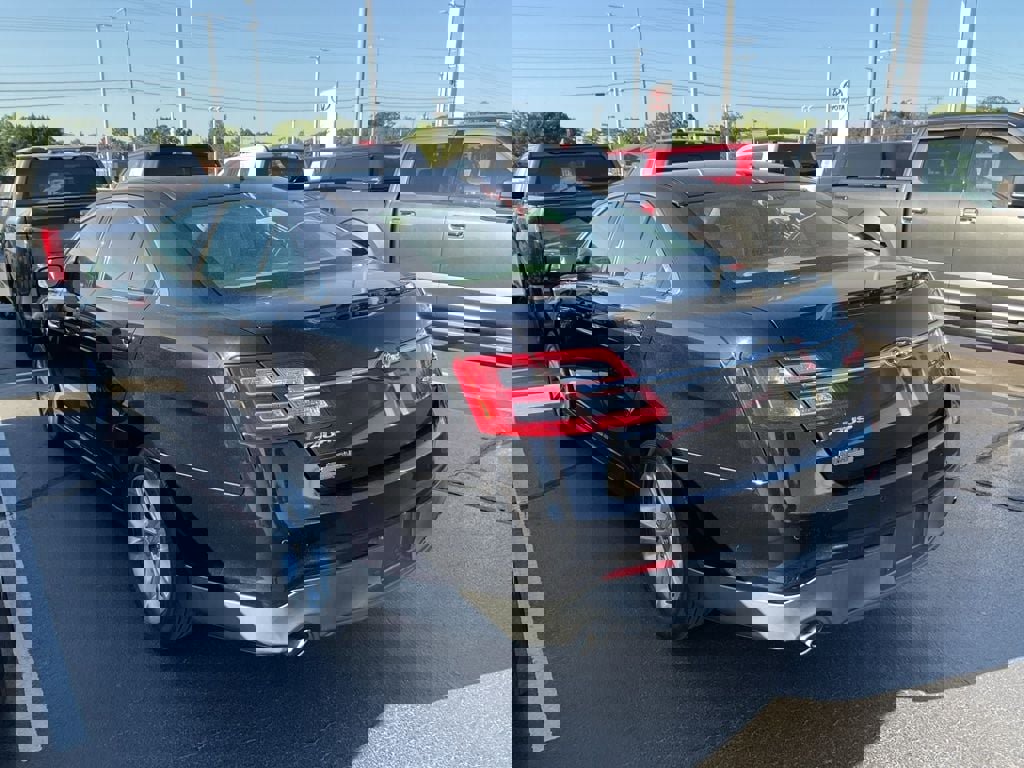 Used 2016 Ford Taurus SEL image 7