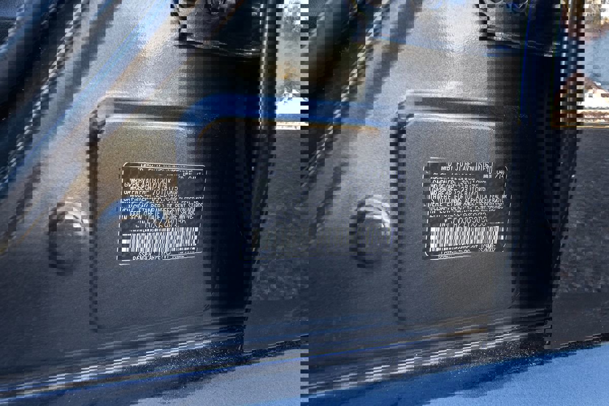 Used 2015 Subaru WRX STI Limited image 25