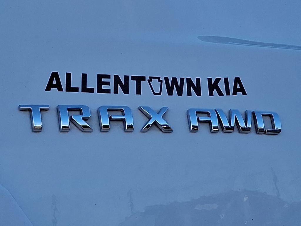 Used 2022 Chevrolet Trax LT w/ Sport Edition AWD/4WD image 29