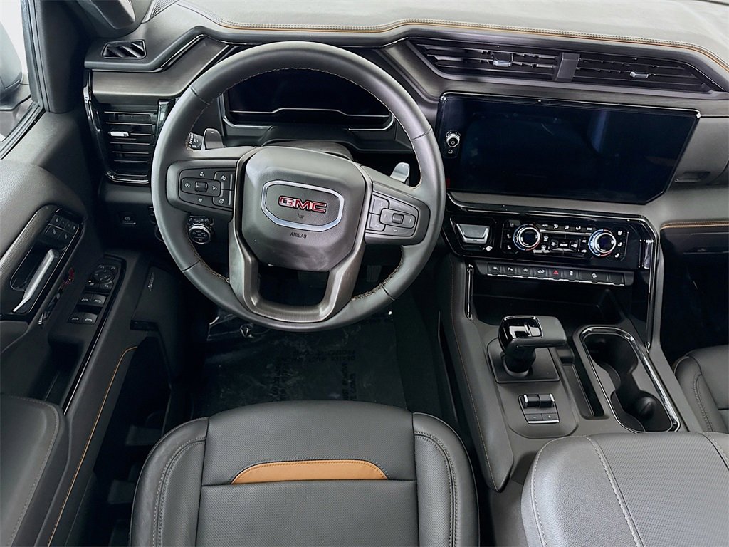 Used 2025 GMC Sierra 1500 AT4 w/ Technology Package image 3