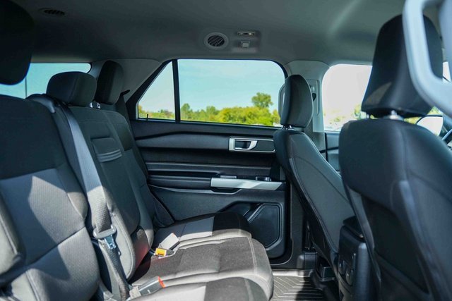 Used 2023 Ford Explorer XLT image 22