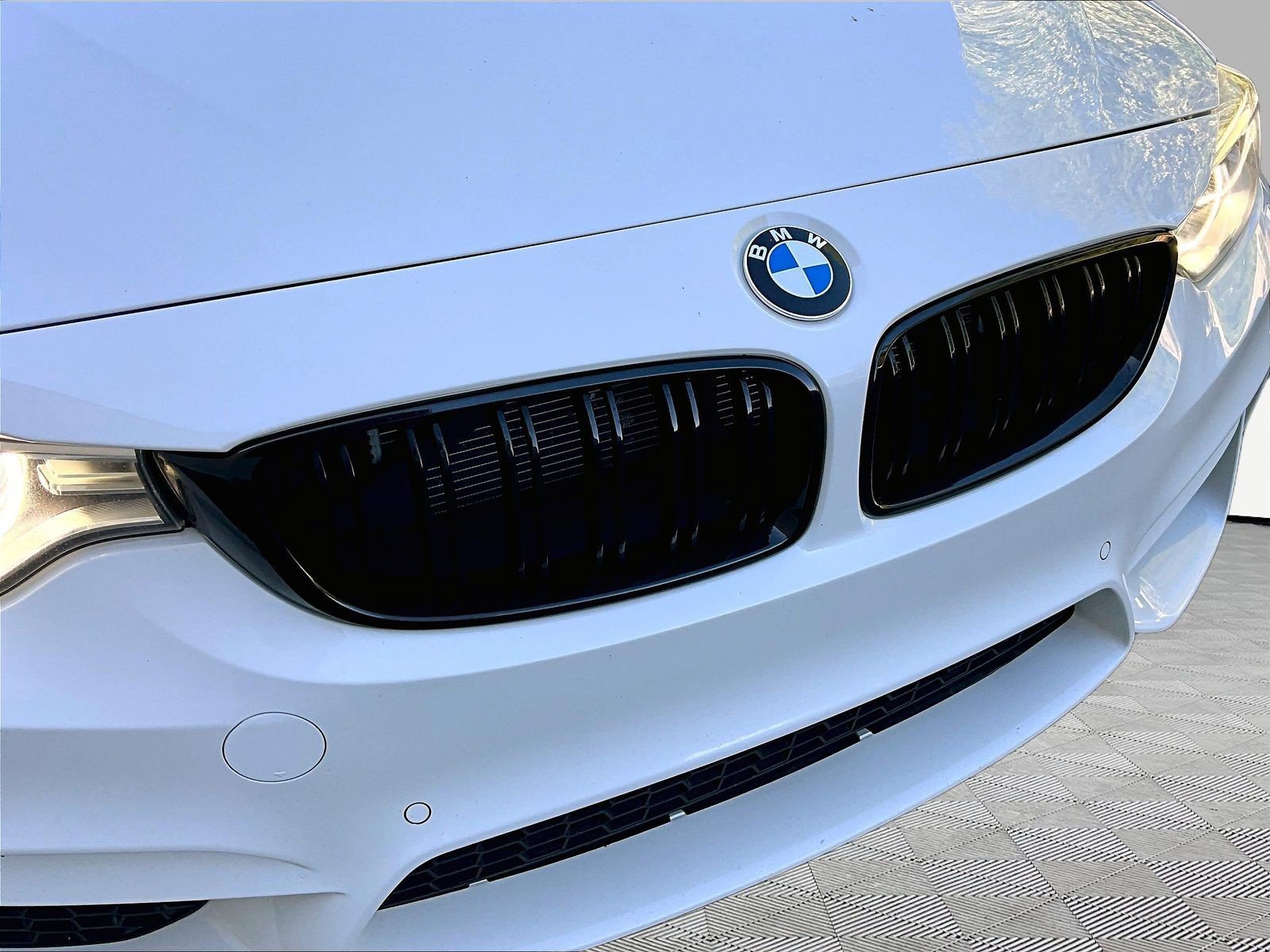 Used 2017 BMW M3 RWD image 33