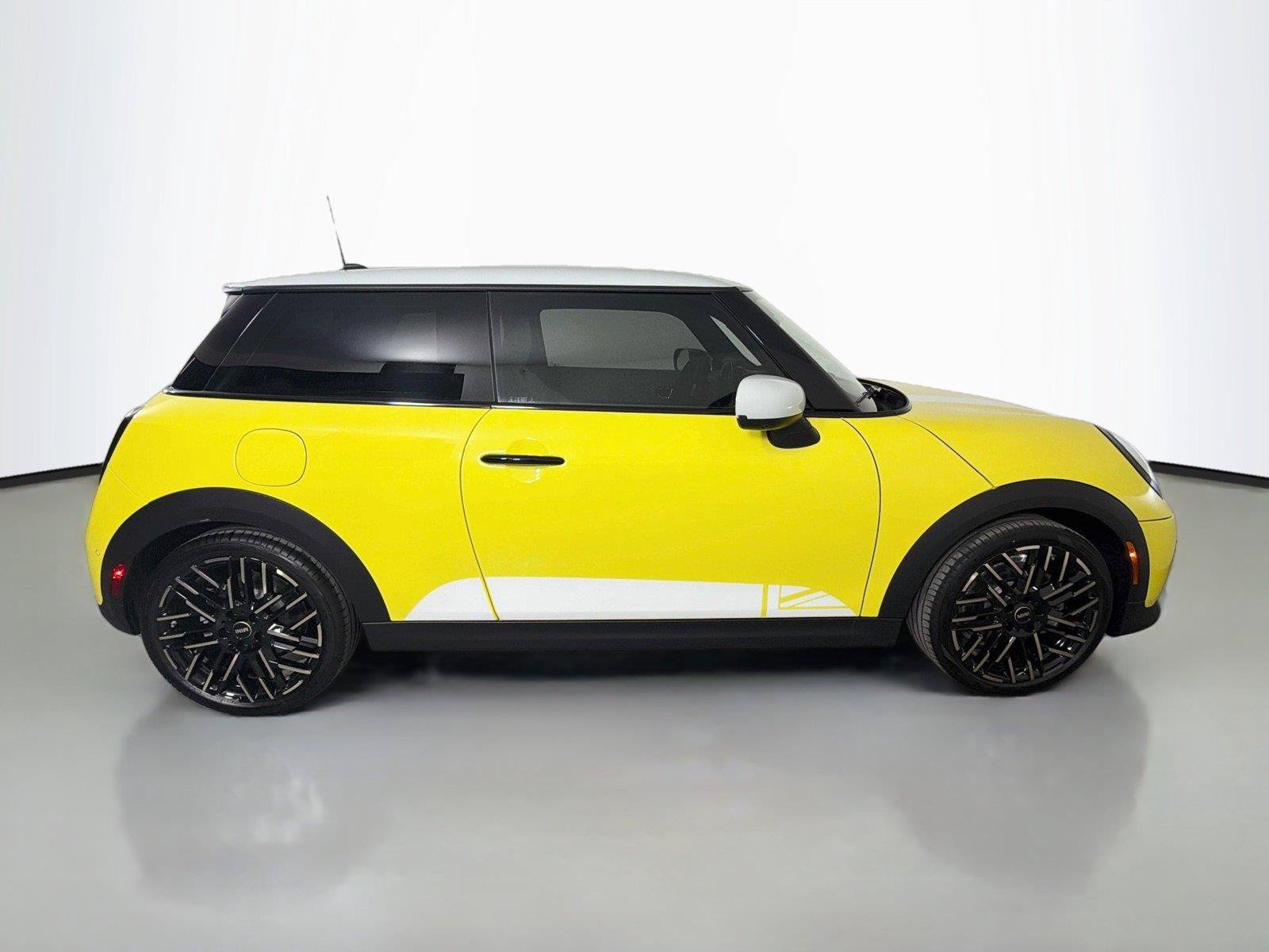 New 2026 MINI Cooper S FWD image 4