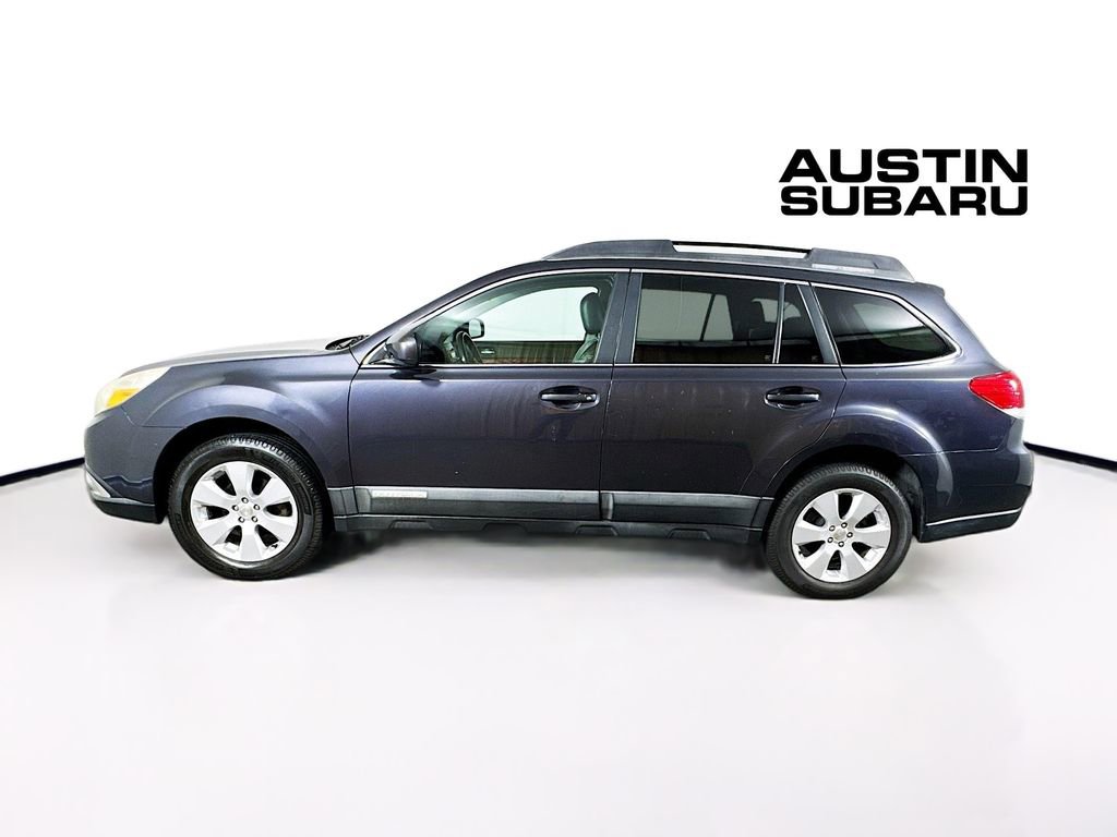 Used 2010 Subaru Outback 2.5i Limited AWD/4WD image 4