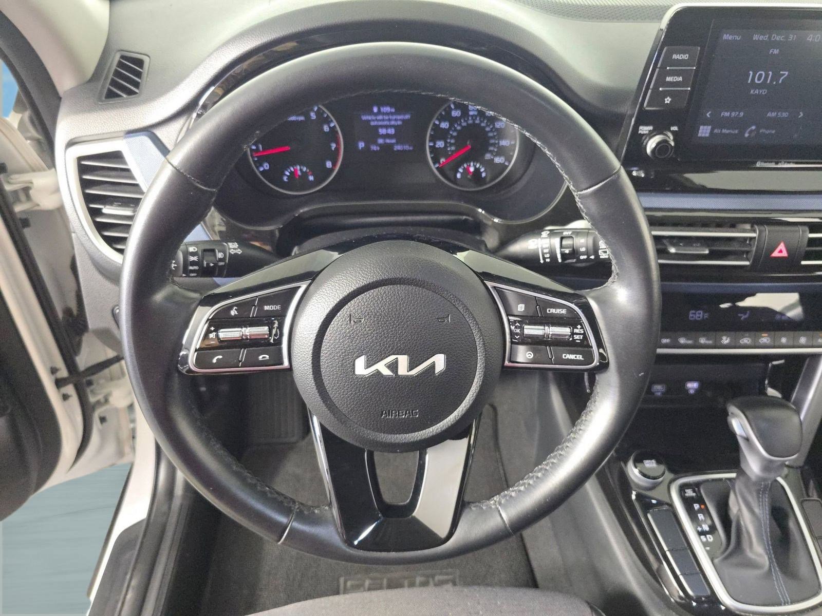 Used 2023 Kia Seltos S image 4