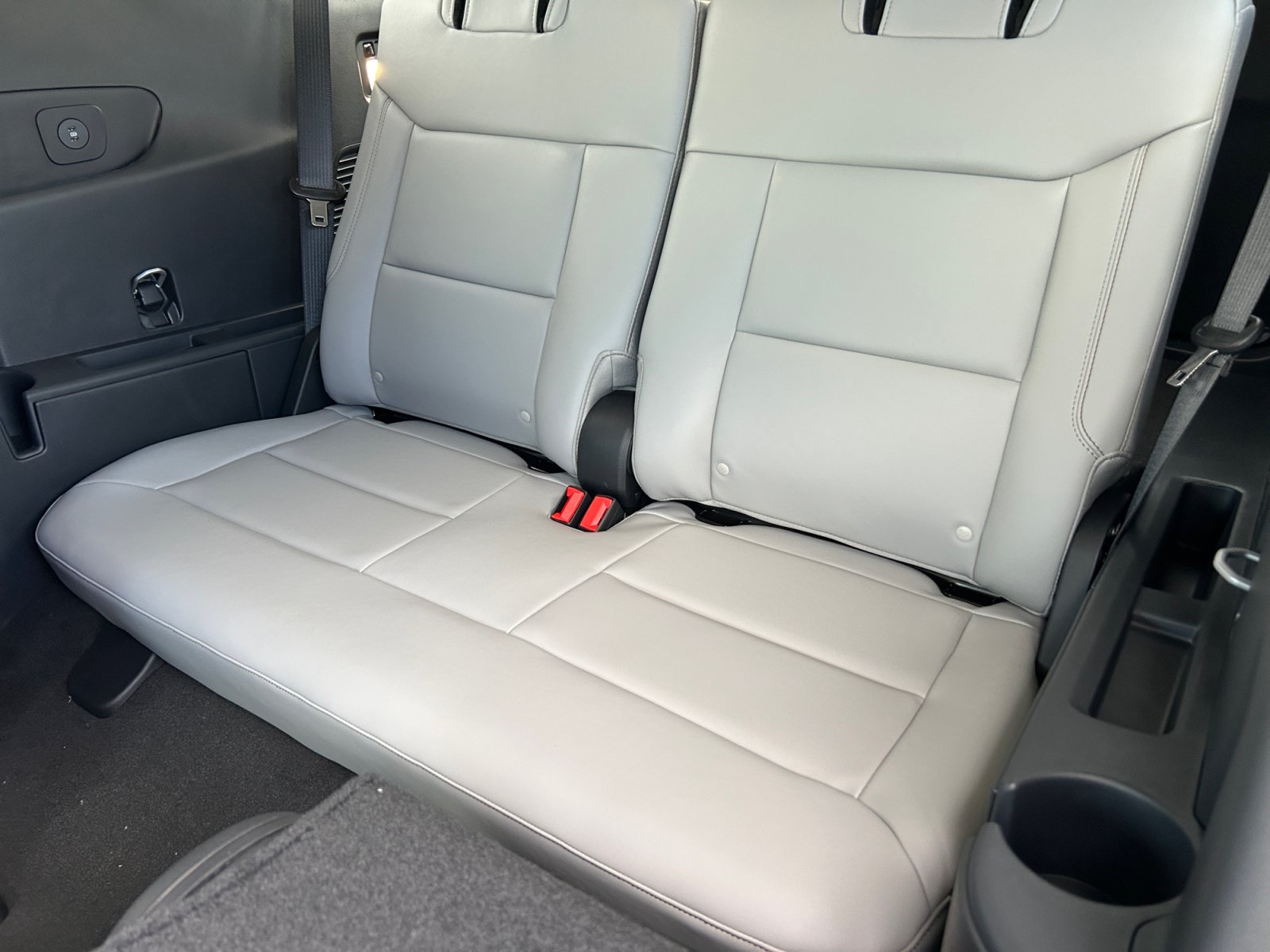 New 2026 Ford Explorer Active w/ Active Comfort Package RWD image 31