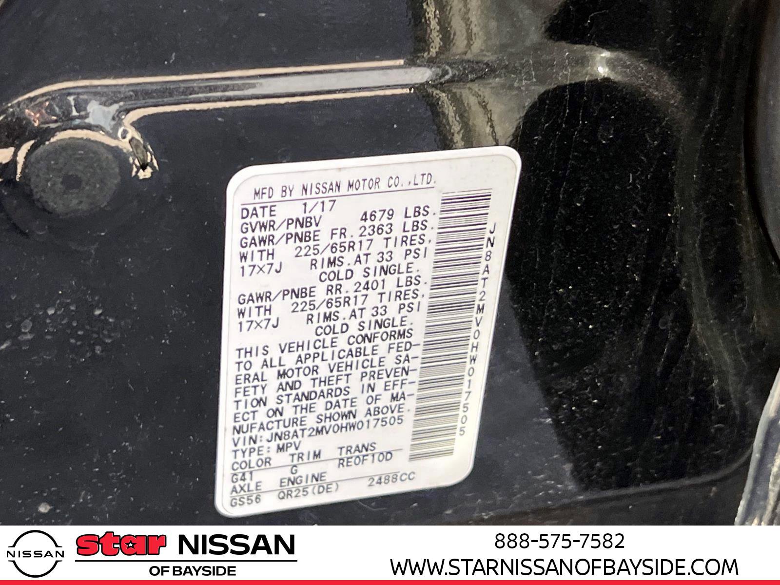 Used 2017 Nissan Rogue SV image 18