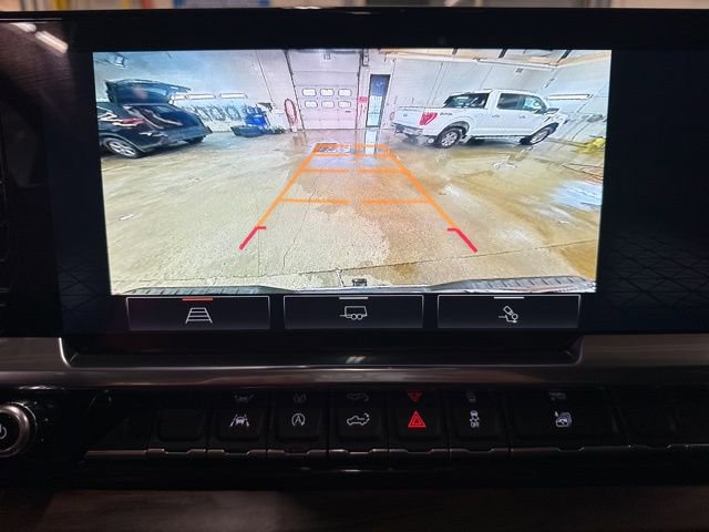 Used 2023 GMC Sierra 1500 SLT w/ SLT Convenience Package AWD/4WD image 15