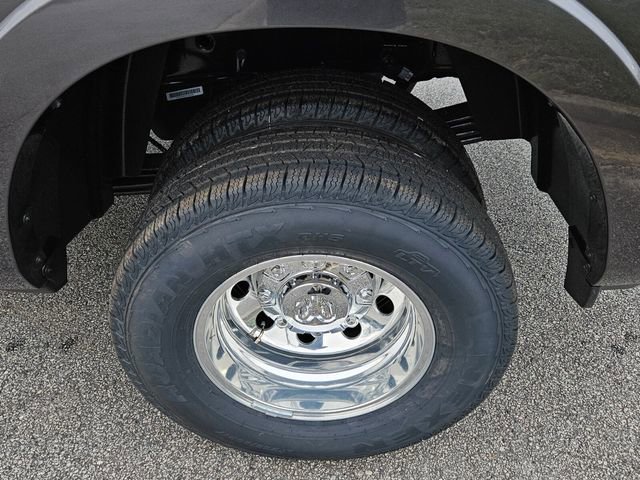 New 2026 RAM 3500 Limited image 6