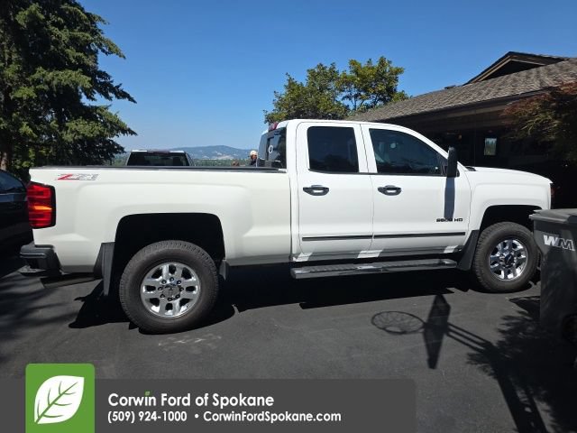 Used 2015 Chevrolet Silverado 2500 LTZ AWD/4WD image 10