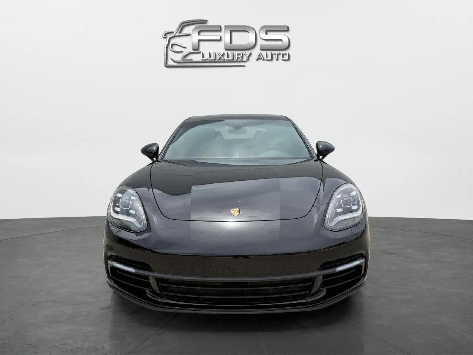 Used 2018 Porsche Panamera 4 image 6