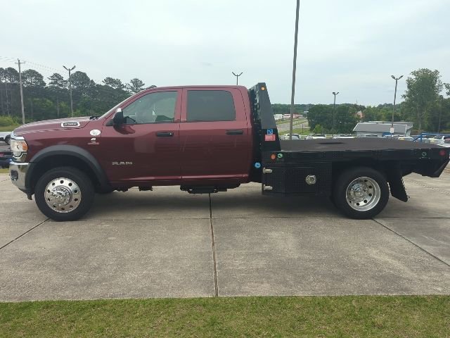 Used 2022 RAM 5500 Tradesman w/ Chrome Appearance Group AWD/4WD image 4