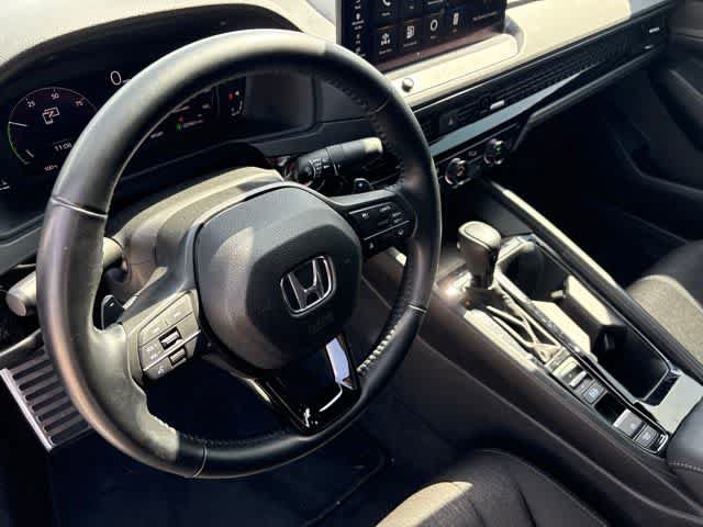 Used 2023 Honda Accord Sport image 10