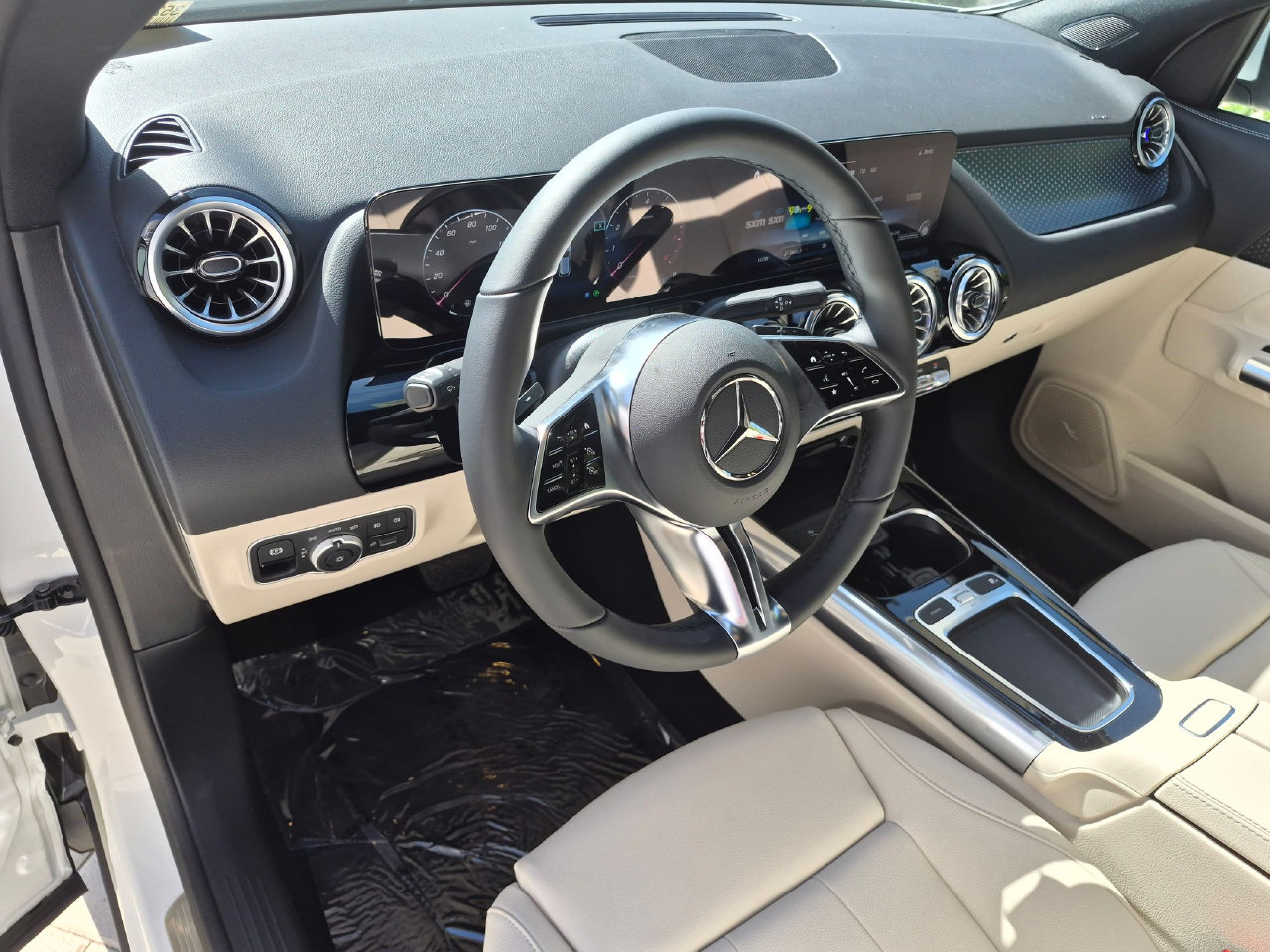 New 2026 Mercedes-Benz GLA 250 image 4