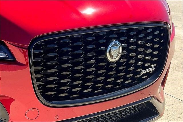 New 2024 Jaguar F-PACE R-Dynamic S image 33