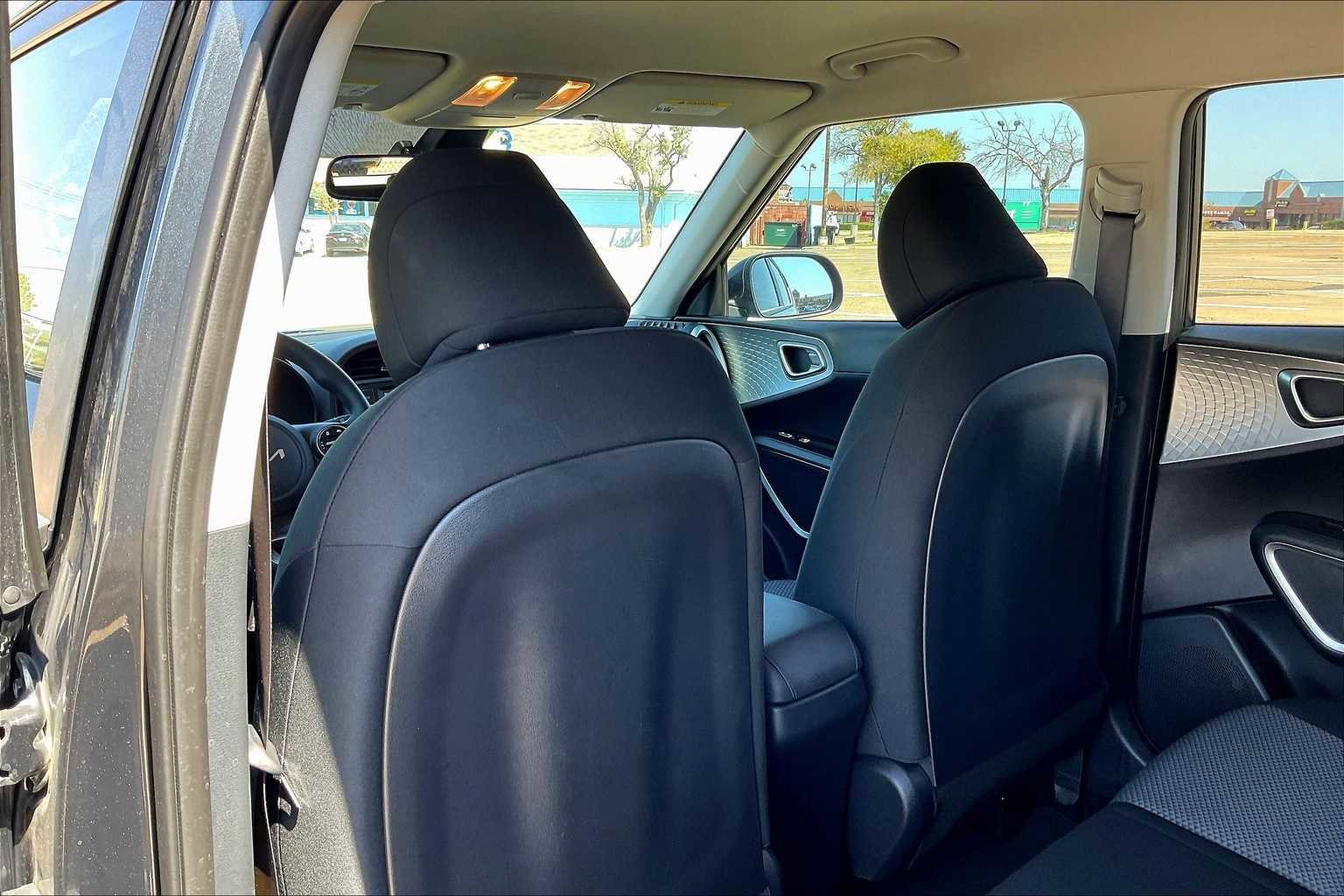 Certified 2023 Kia Soul LX image 11