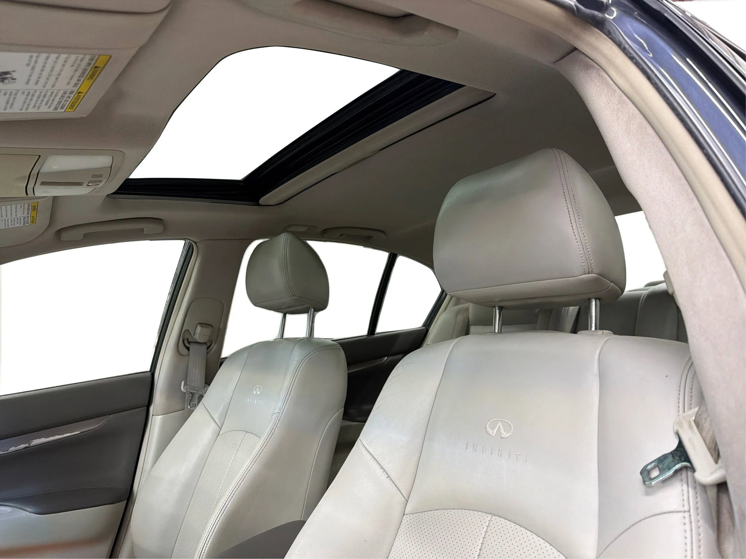 Used 2010 INFINITI G37 Journey w/ Premium Pkg image 19