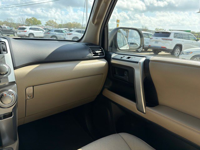 Used 2011 Toyota 4Runner SR5 image 21