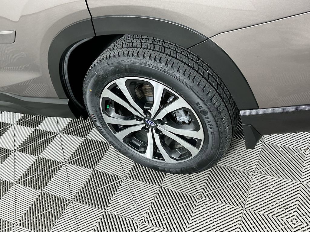 Used 2024 Subaru Forester Limited image 40