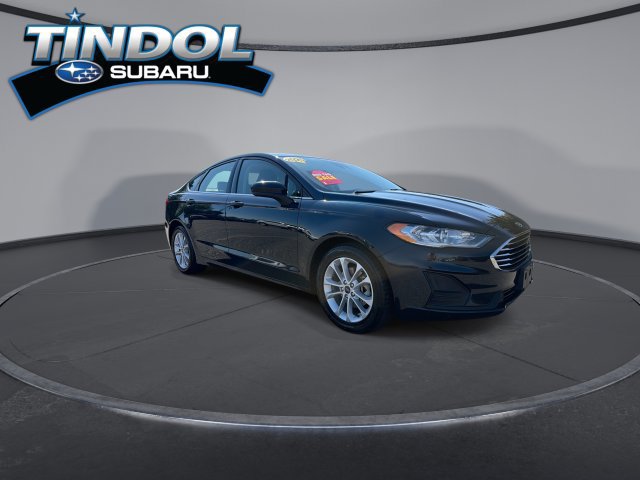 Used 2020 Ford Fusion SE FWD image 2